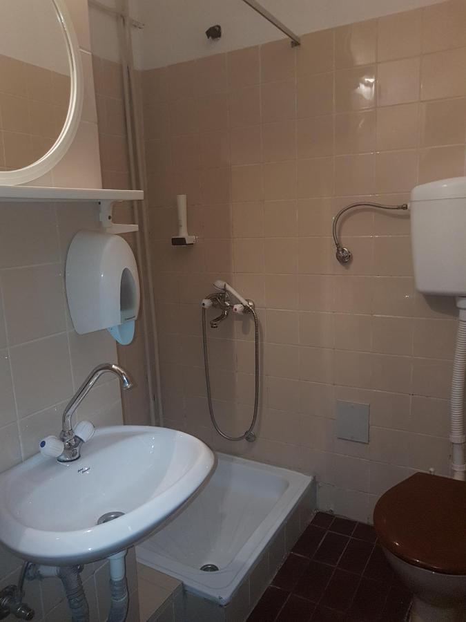 Hotel Sax Balkan Dimitrovgrad Esterno foto
